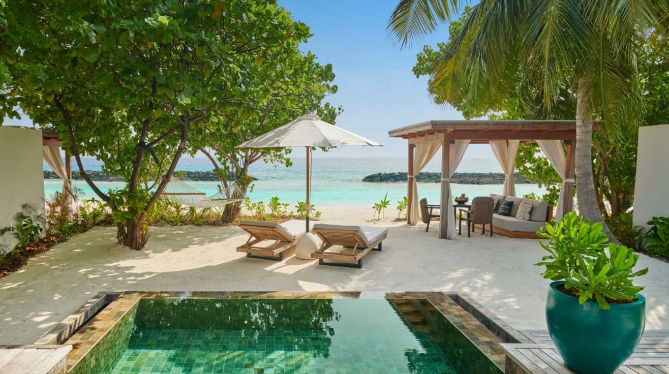 Beach Sunrise Villa, Sirru Fen Fushi Private Lagoon Resort (ex. Fairmont Sirru Fen Fushi) 5*