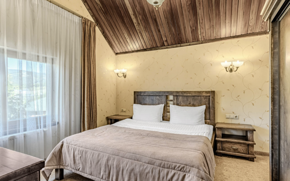 Шале Премьер, Буковель 3*