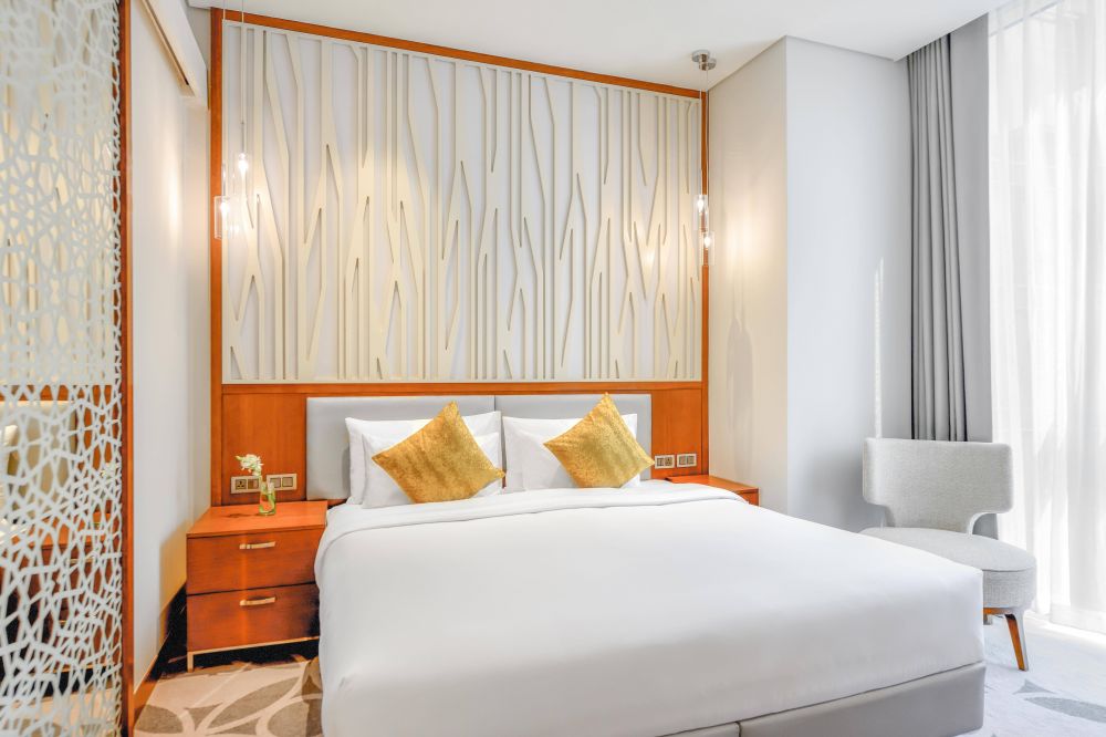 Deluxe Suite, Grand Mercure Dubai City 4*