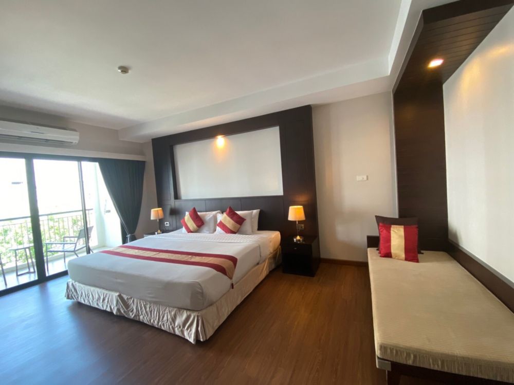 Grand Superior 1st Building, Fifth Jomtien 4*