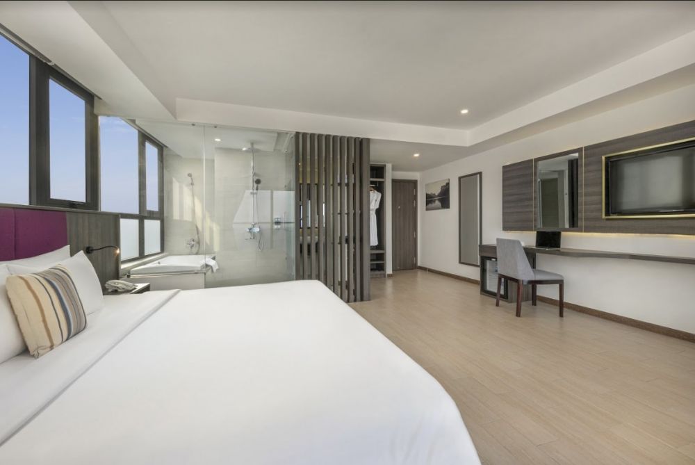 Executive CV/SV with Balcony, Atlantic Nha Trang Hotel 4*