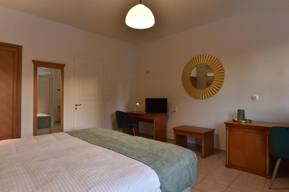 Double Room, Okeanis II 3*