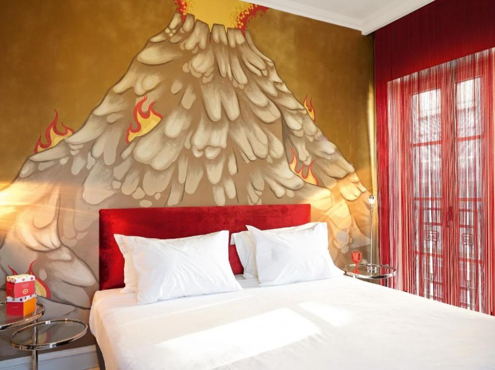 Graffiti Guestroom, Grecotel Pallas Athena 4*