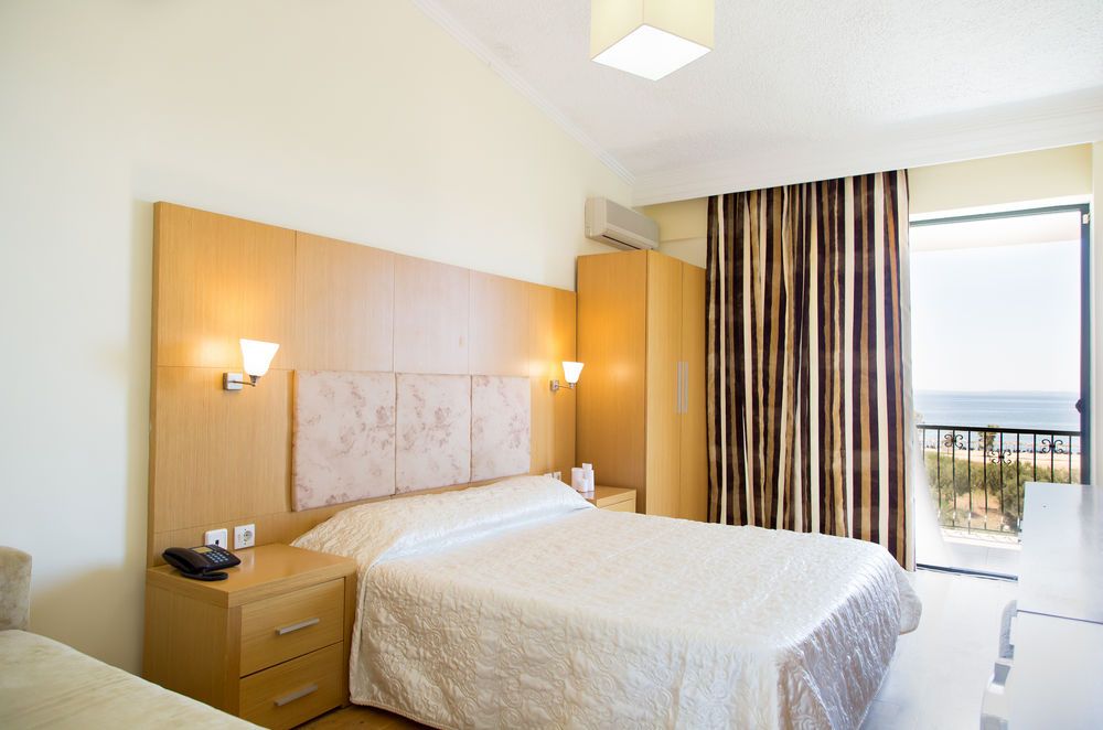 Standard Room, Village Mare 4*