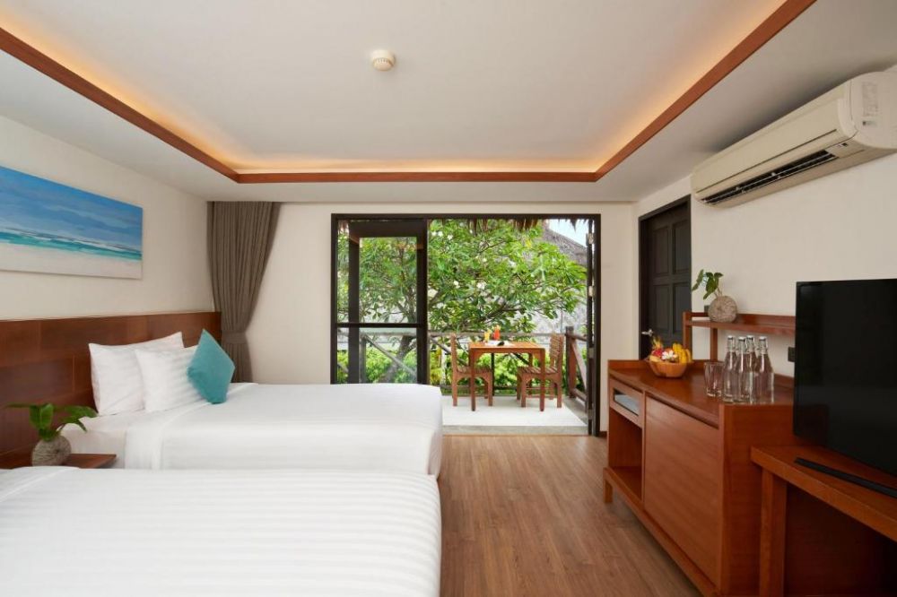 Deluxe Premium Bungalow, Saii Phi Phi Island Village (ex. Phi Phi Island Village Beach Resort) 4+