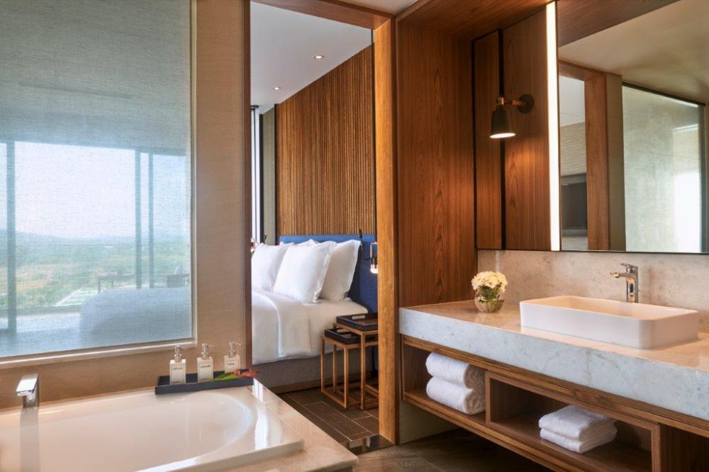 Suite SV, Movenpick Resort Waverly & Movenpick Villas Residence Phu Quoc 5*