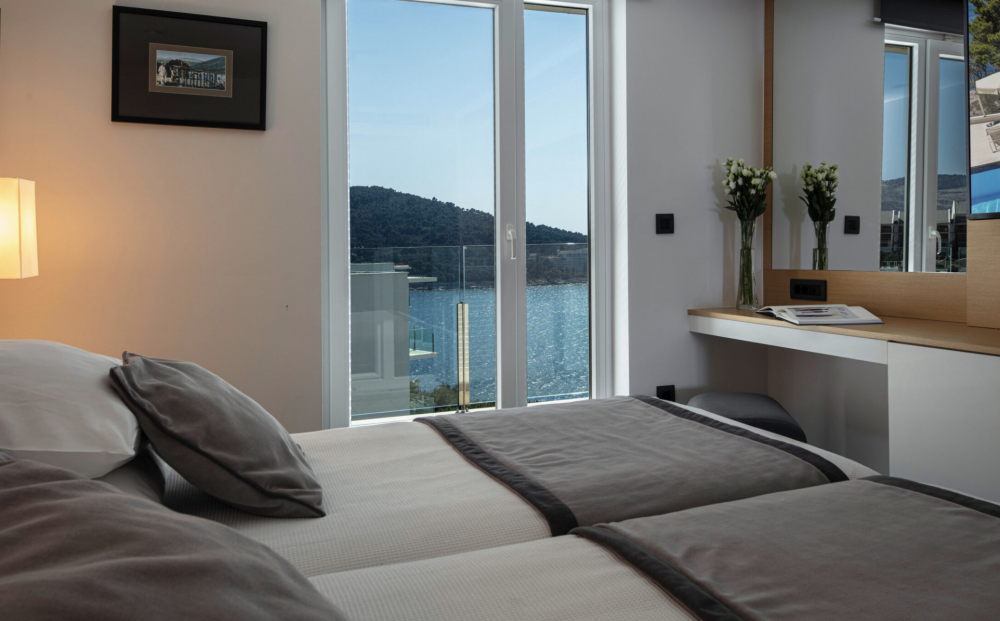 SEA VIEW ROOM WITH BALCONY, Hotel Neptun 4*