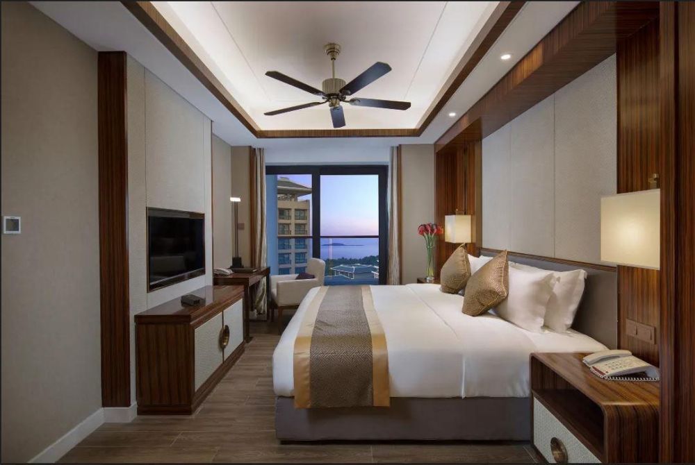 Superior Seaview Two-Bedroom Suite, Jinghai Hotel & Resort 5*