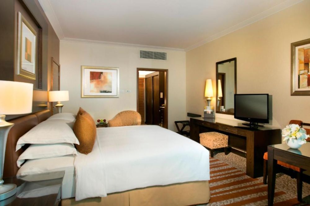 Deluxe Room, Swissotel Al Murooj Hotel (ex. Roda Al Murooj Downtown) 5*