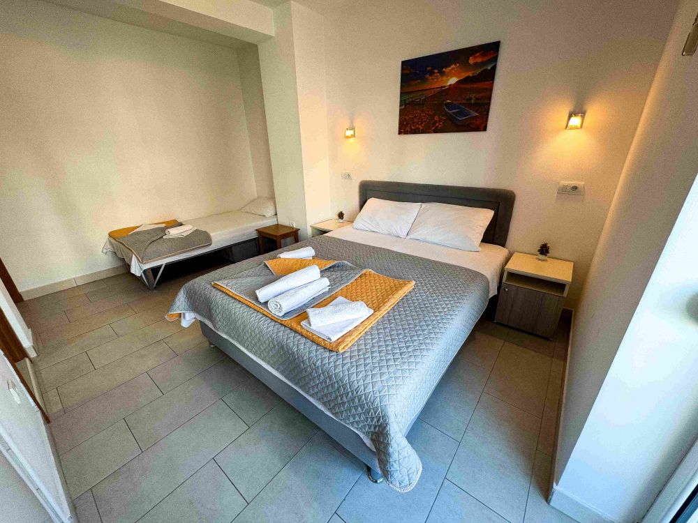 DBL room with extra bed, DMD Budva 3*