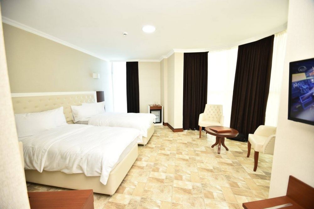 Executive Suite, Era Palace Kvariati 4*