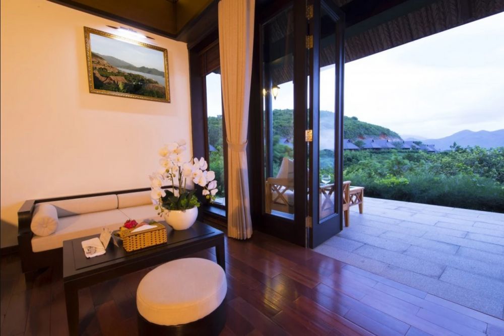 Deluxe Bungalow Sea View, MerPerle Hon Tam Resort 5*