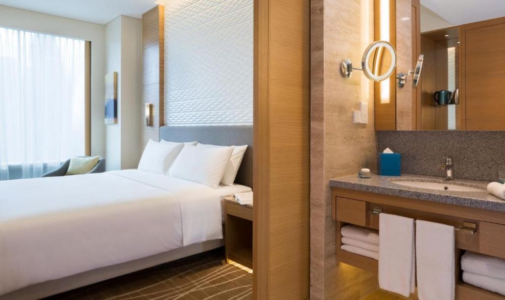 Superior Room, JEN Singapore Orchardgateway by Shangri-La 4*