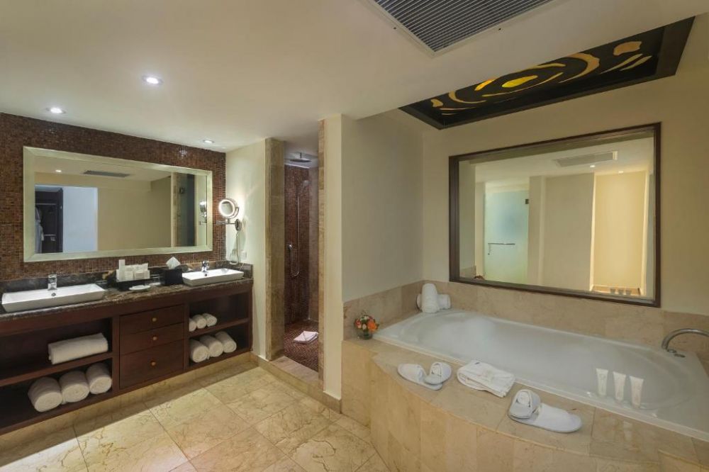 Presidential Suite (13+ only), Jewel Palm Beach 5*