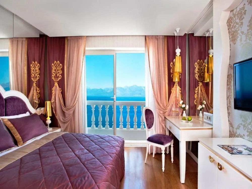 Deluxe Sea View Room, La Boutique Hotel & Suite 3*