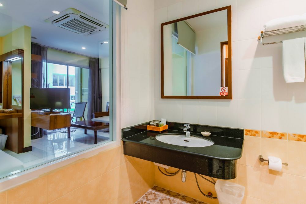 Classic Suite Pool Access, Elite Suites Hotel Patong (ex. Bauman Residence) 4*