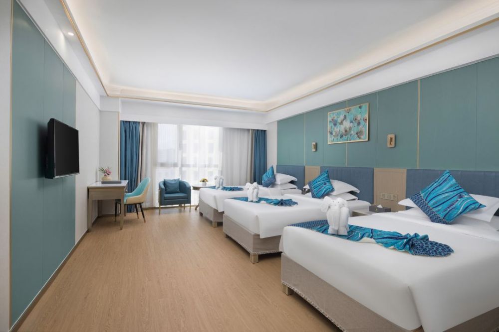 Deluxe Triple Room, Wenhao Seaview Hotel 3*