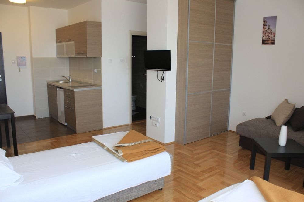 STUDIO 02, Becici Lux villa 4*