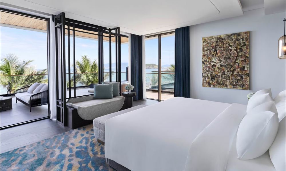 Ocean Front Suite, Gran Melia Nha Trang 5*