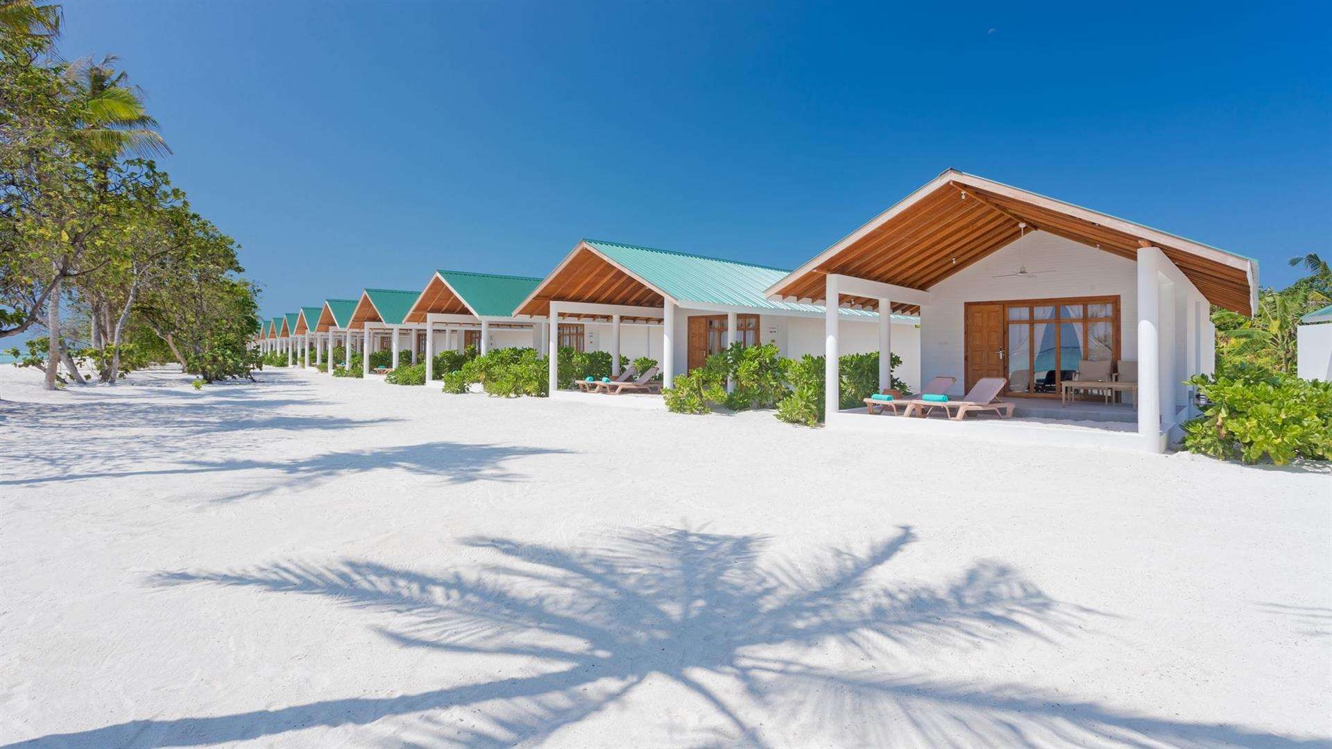 Sunrise Beach Bungalow, Innahura Maldives Resort 4*