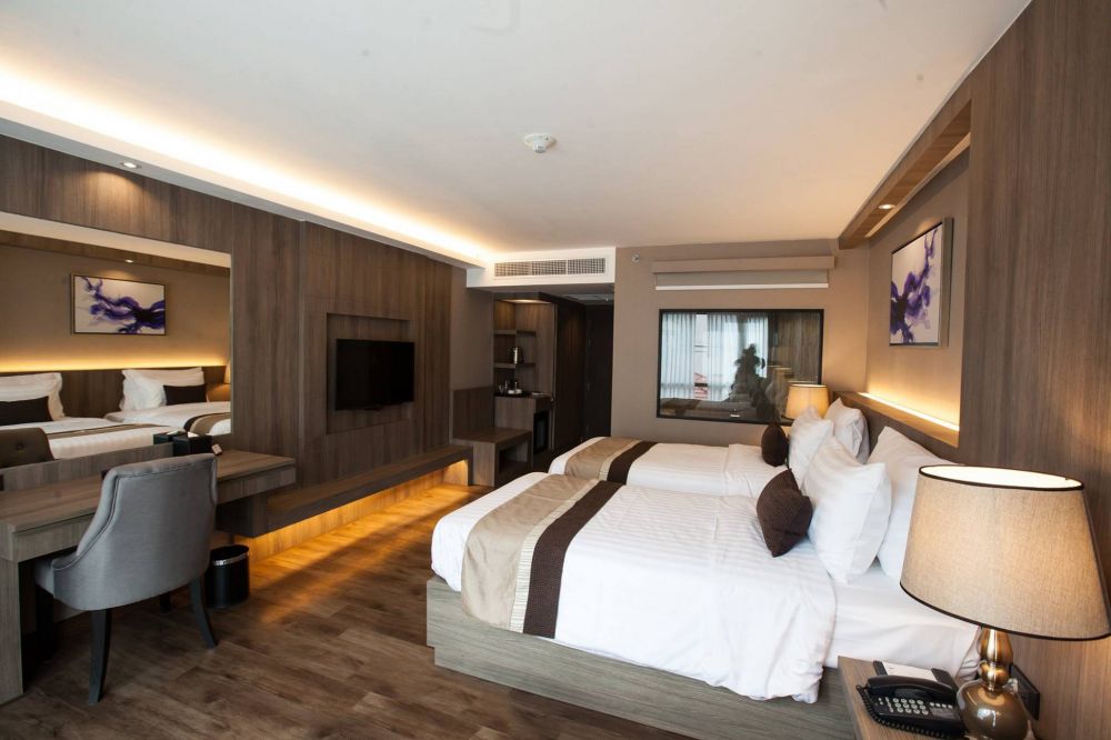 Premier, Arte Hotel Bangkok 4*