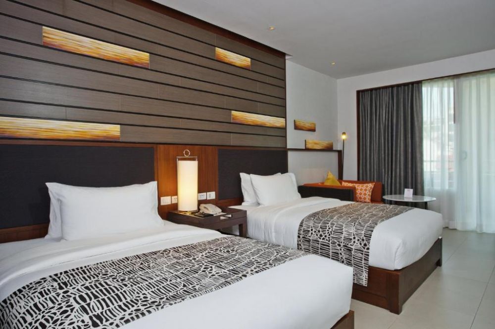 Standard, Holiday Inn Resort Patong 4*