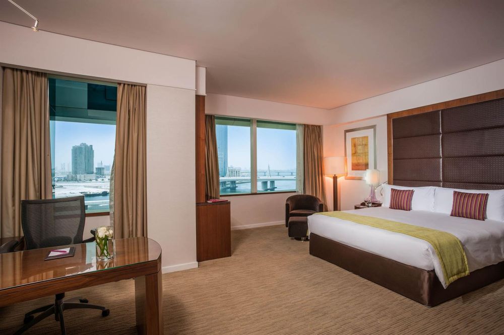 Executive, Crowne Plaza Dubai Festival City 5*