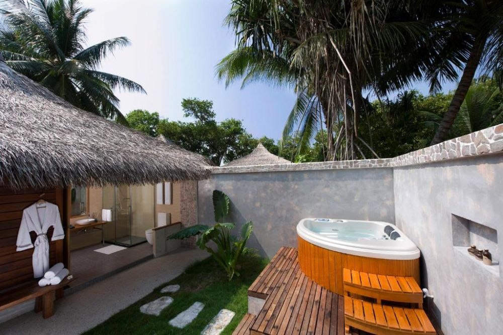 Beach Bungalow, Kuramathi Maldives (ex. Kuramathi Island Resort) 4*