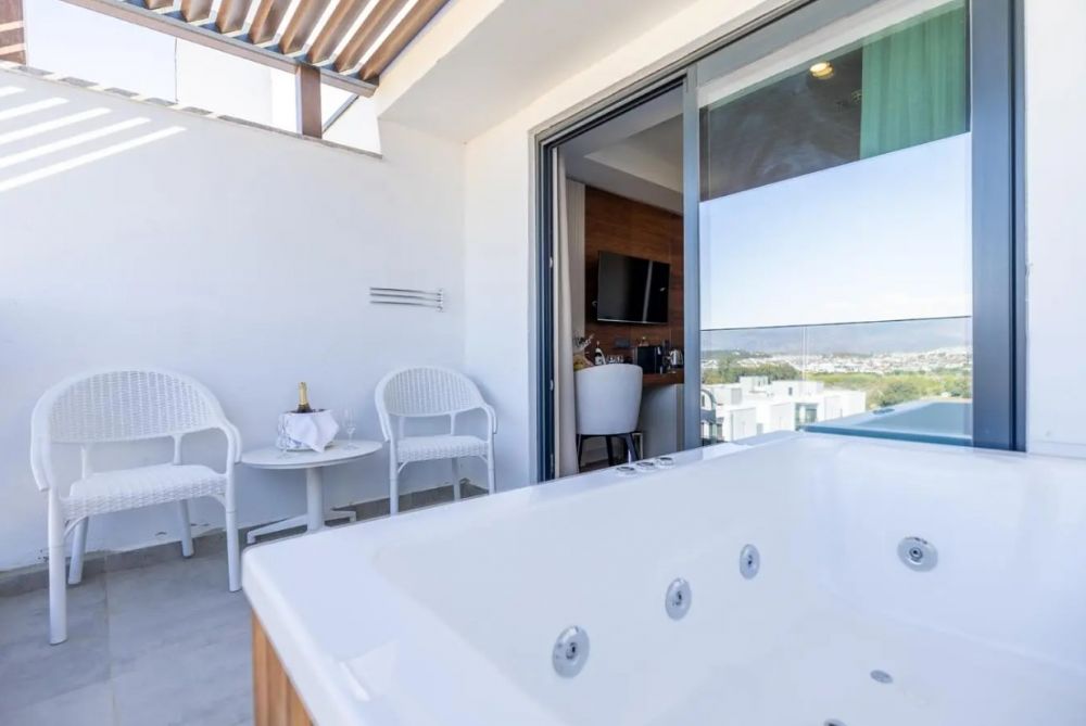Standard Room Pool View With Jacuzzi, Side Moon Palace Hotel 5*