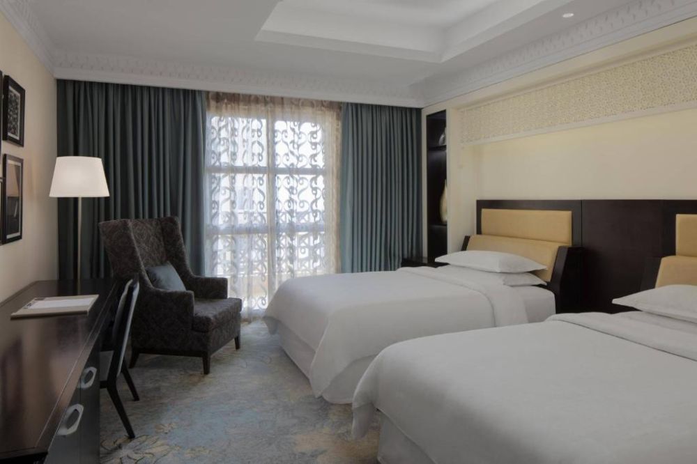 Deluxe Room City View, Sheraton Sharjah Beach Resort & SPA 5*