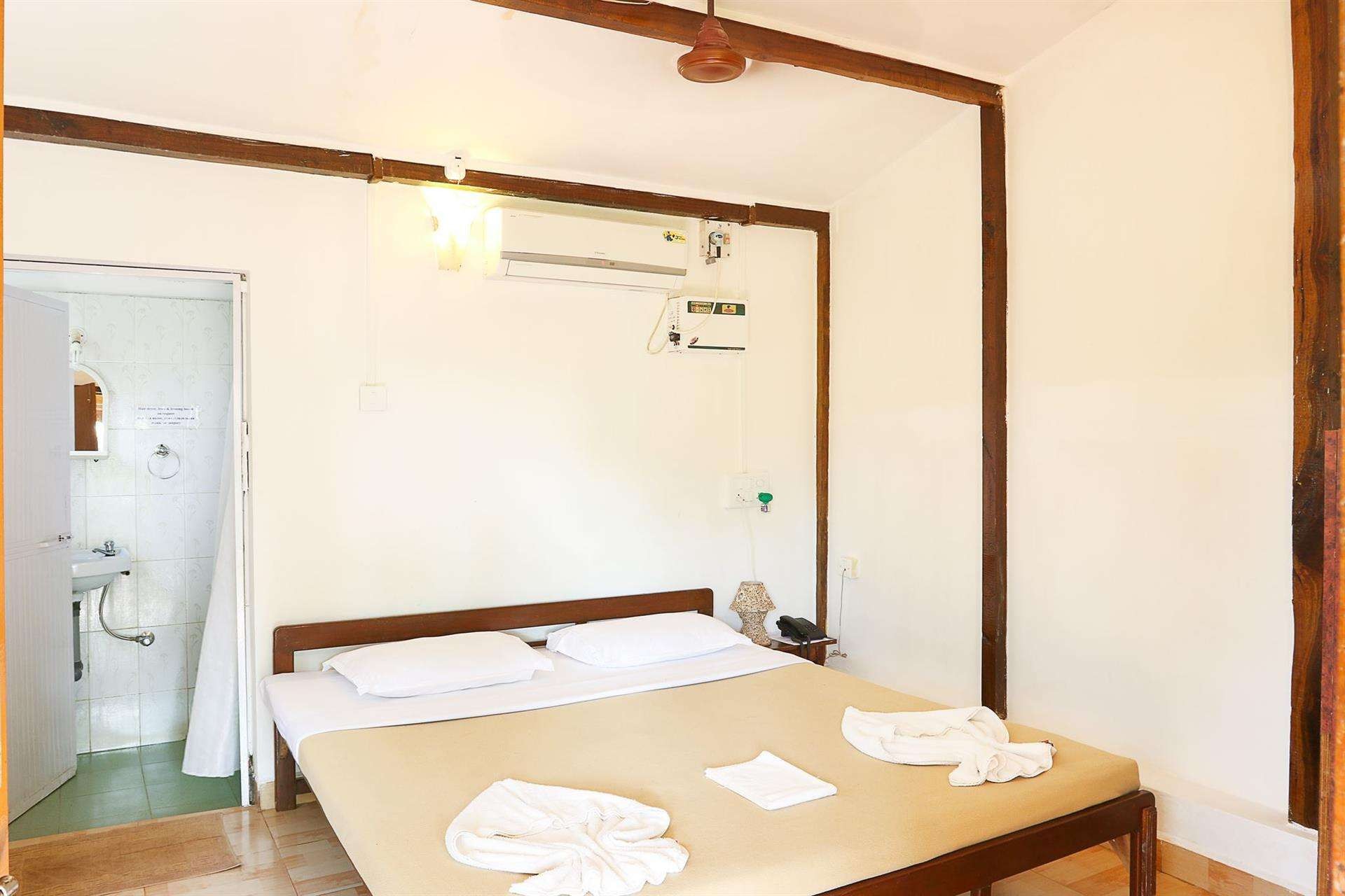 Sea View Cottage, Morjim Beach Resort 3*