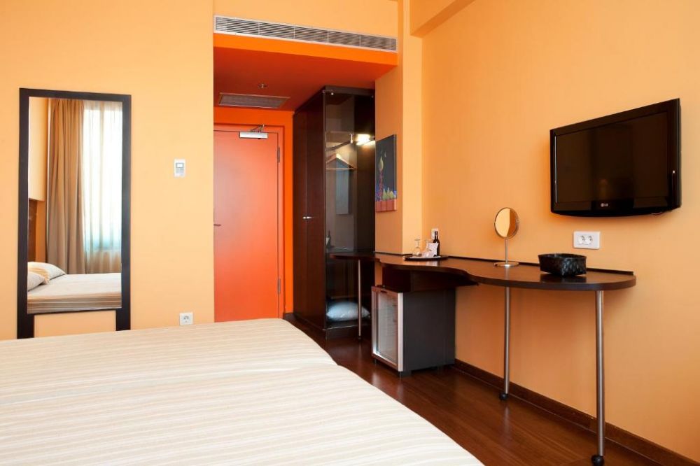 Standard Room, Athens Center Square Hotel 3*