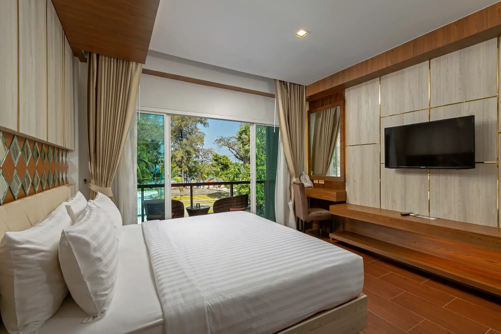 One Bedroom Studio, Quality Resort and SPA Patong Beach Phuket 4*