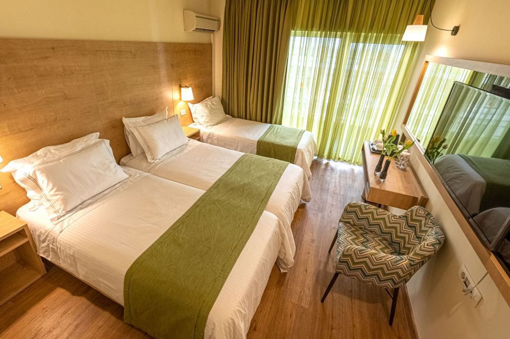 Superior Elegant Room City/ Street View, Polis Grand Hotel 4*