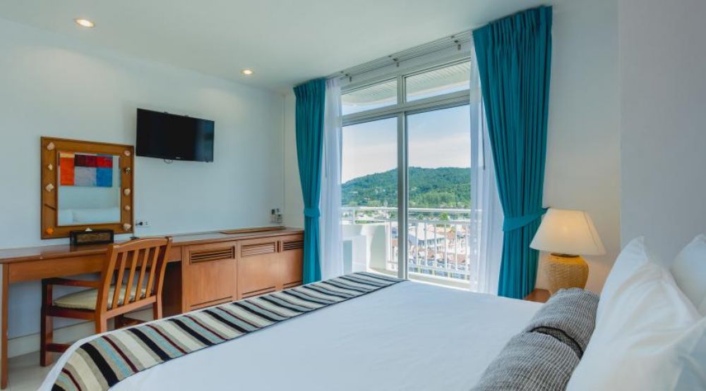 Residence Two Bedroom GV/ OV, Waterfront Suites Phuket By Centara 4*