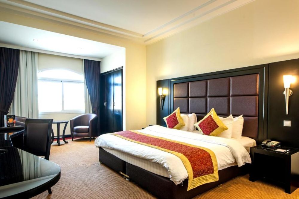 Executive Suite, Royal Beach Hotel & Resort 4*