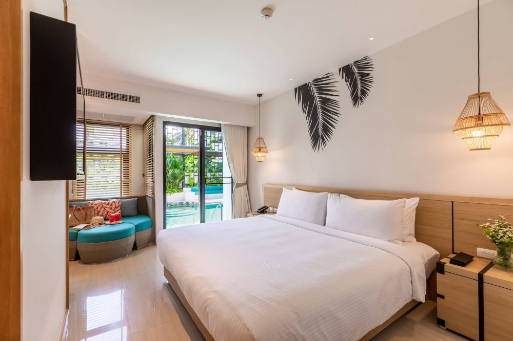 Deluxe Pool Access Room, Outrigger Surin Beach Resort (ex. Manathai Surin Phuket) 4*