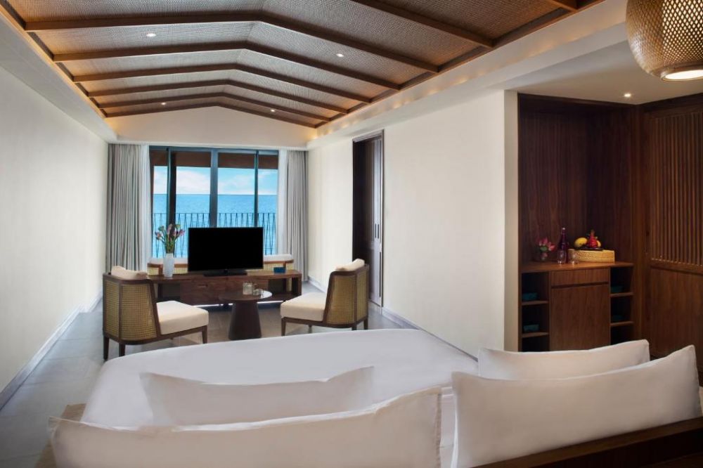 Junior Suite, Dusit Princess Moonrise Beach Resort 5*