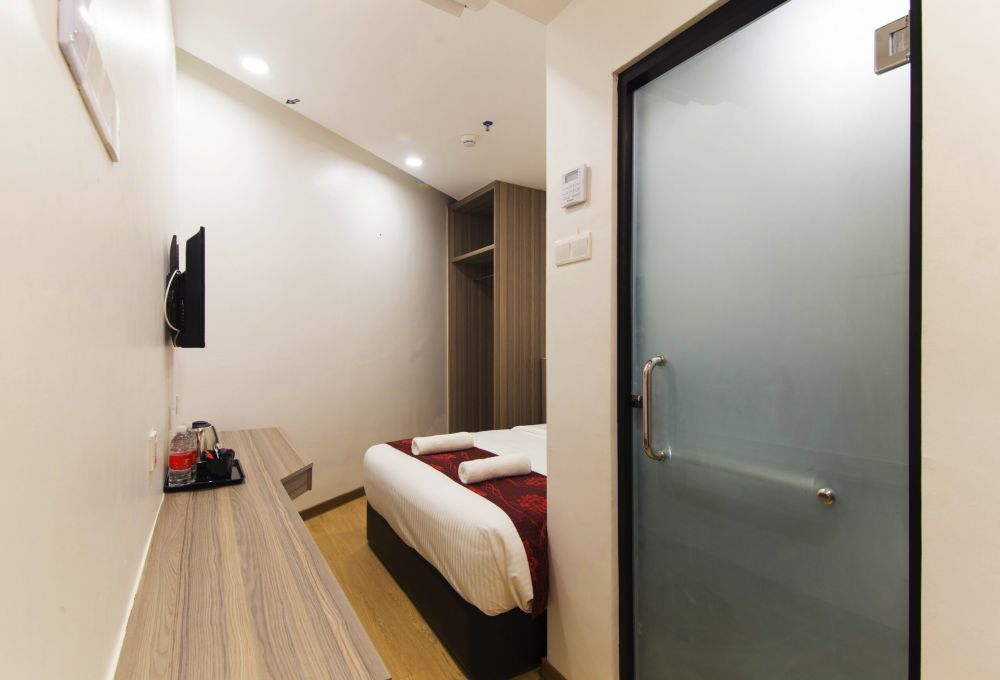 Standard Queen Room (Non-window), Signature International Hotel China Town 3*