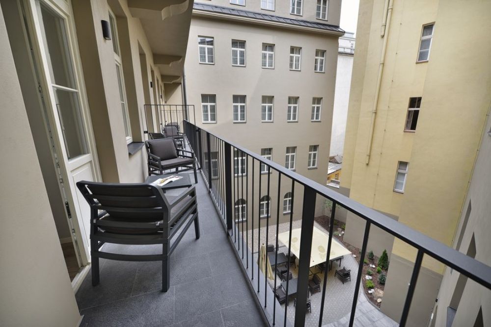 Double with Balcony, New Town Ea Hotel 4*