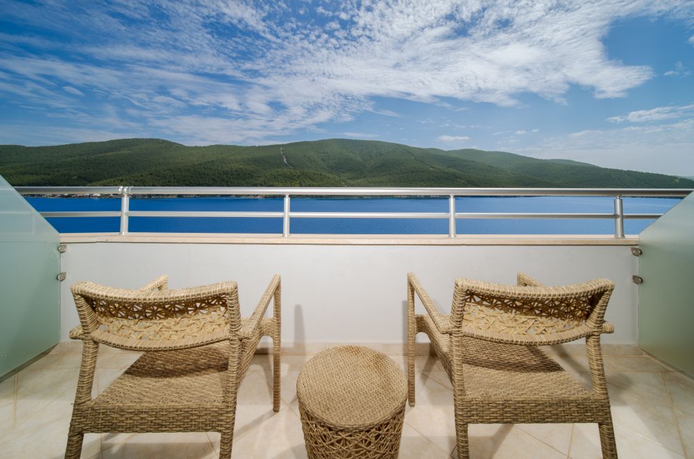 Superior, La Blanche Island 5*