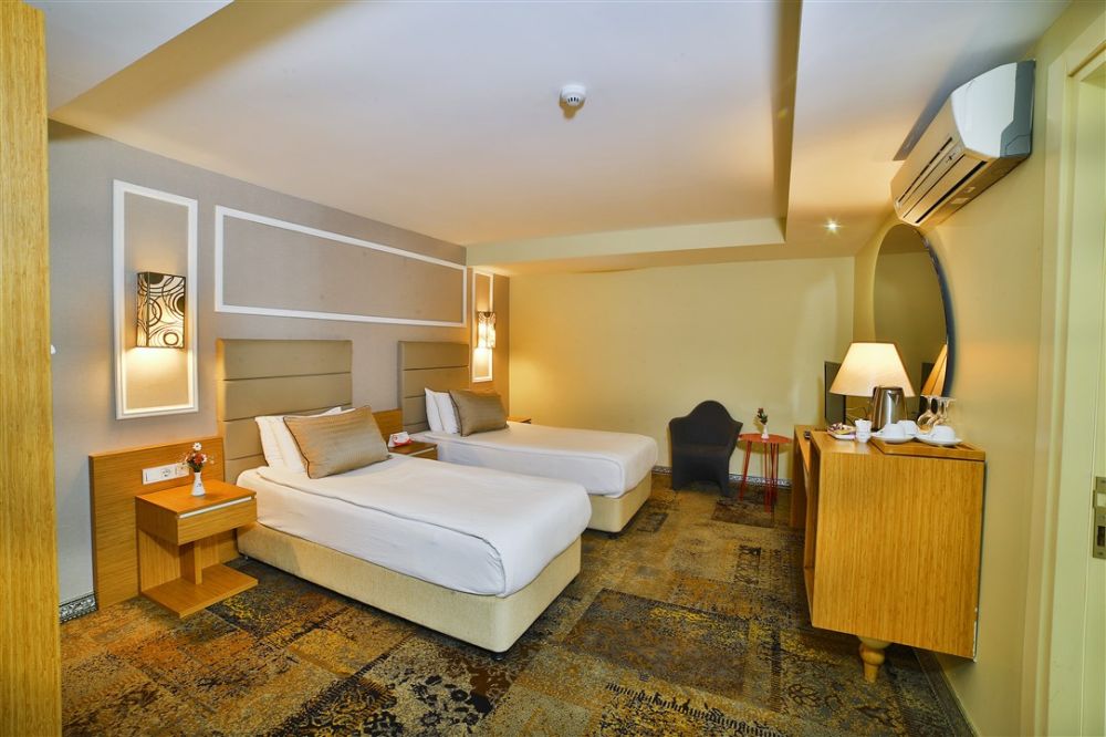 Standad Room, All Seasons Hotel 4*