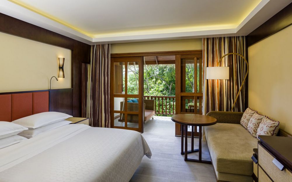 Deluxe Room, Sheraton Maldives Full Moon Resort & Spa 5*