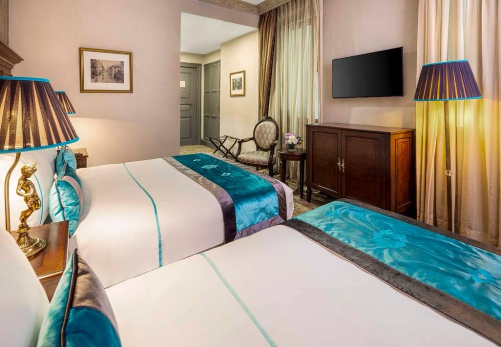 Deluxe room, Palazzo Donizetti Hotel 4*