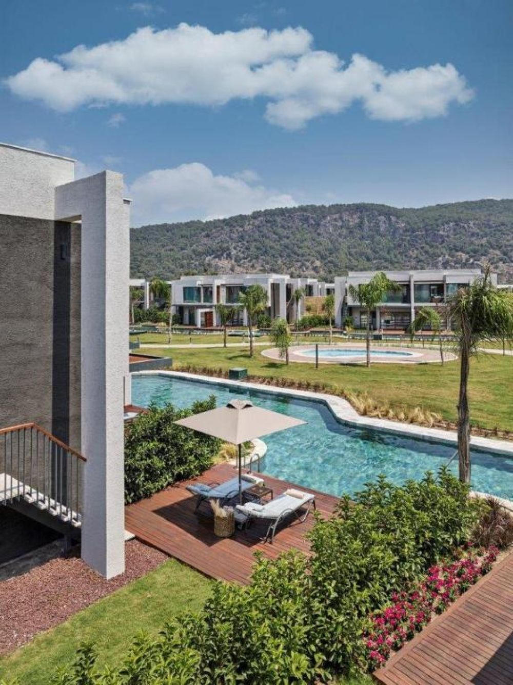 Lake House Swim Up, Hilton Dalaman Sarigerme Resort & Spa 5*