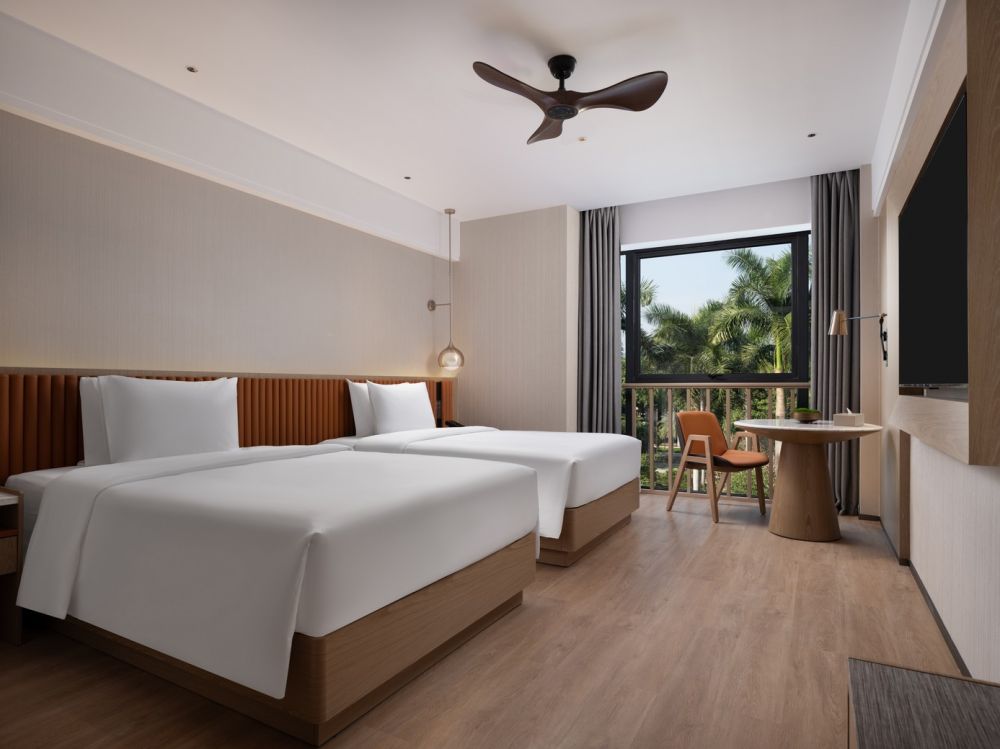 Superior Terrace Room, Novotel Sanya Bay Yatai 5*