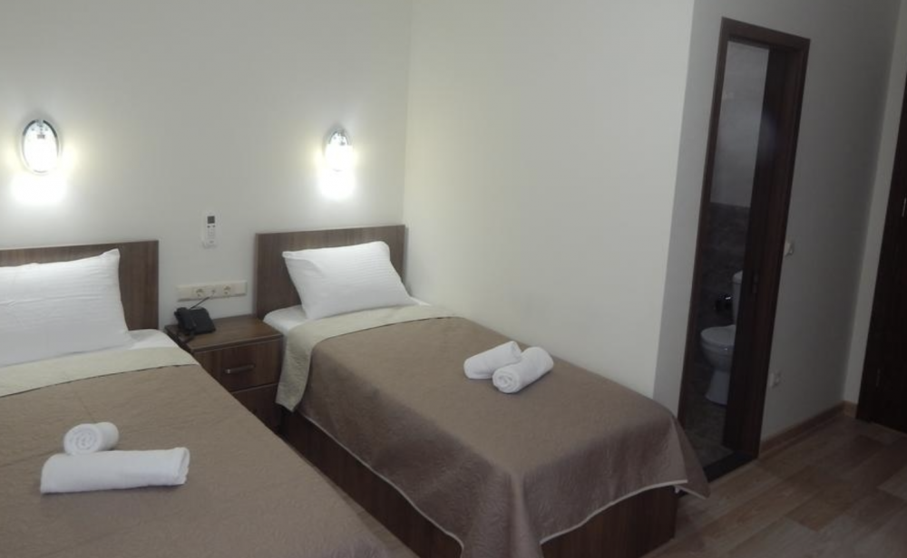 DELUXE DOUBLE ROOM WITH 2 SEPARATE BEDS, Belugo 4*