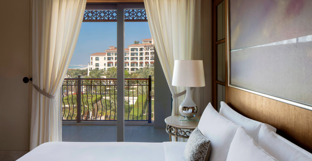 St. Regis Suite, St. Regis Saadiyat Island Resort 5*