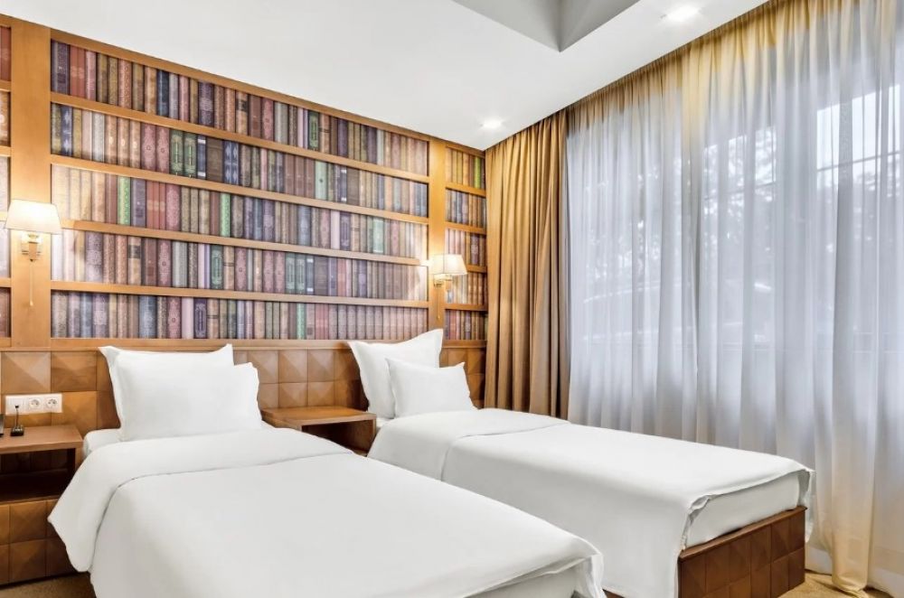 Library Twin (Econome), Amante Narikala 4*