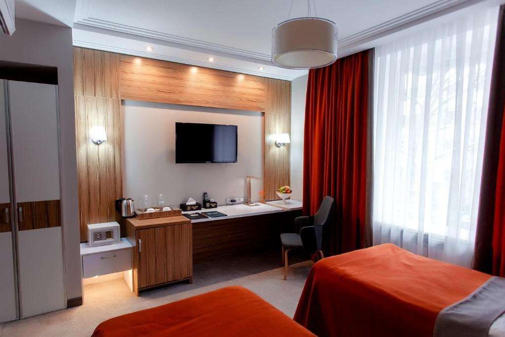 Люкс, Mildom Premium Hotel 3*